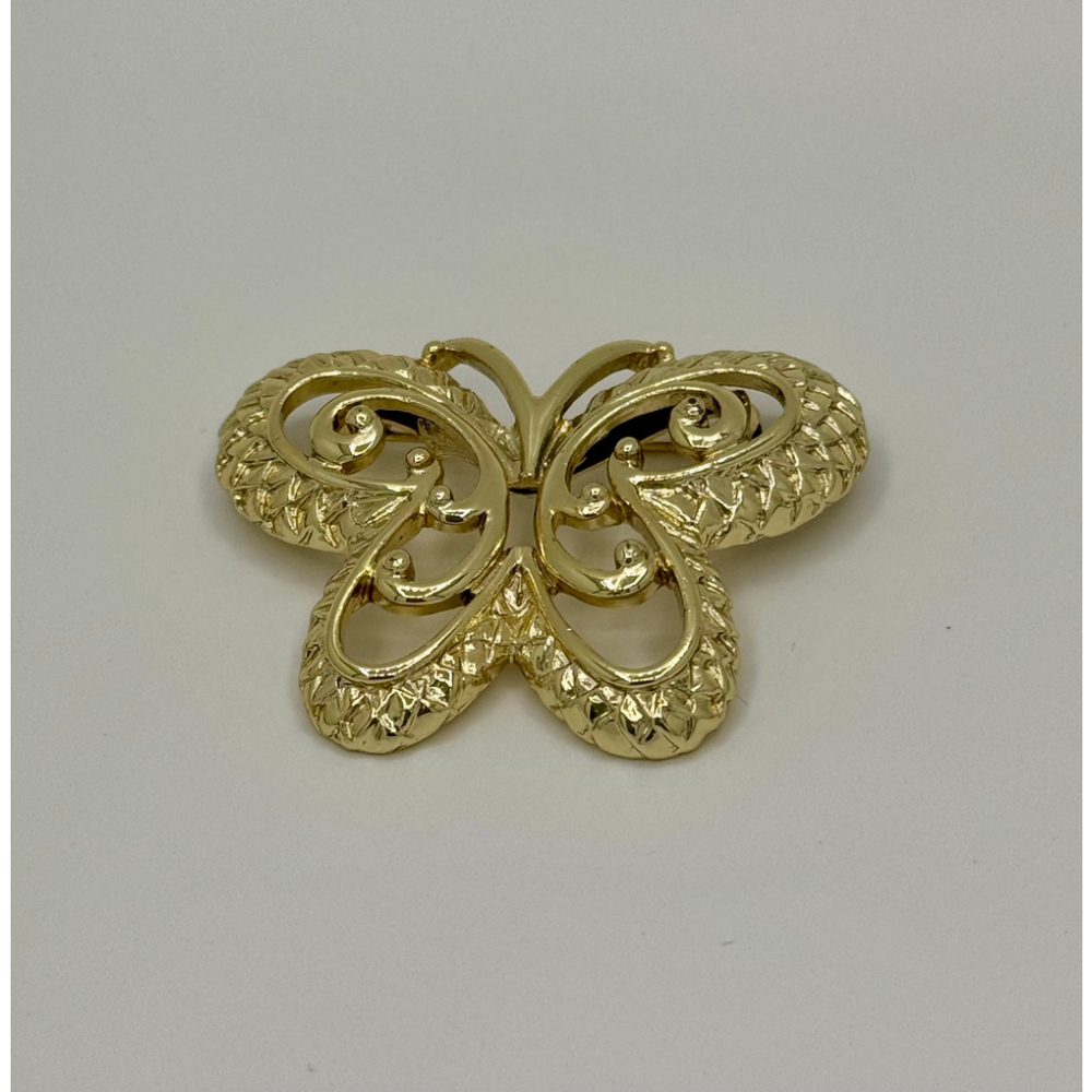 Vintage Gold Tone Butterfly Pin Brooch With Scrolls‎ Design